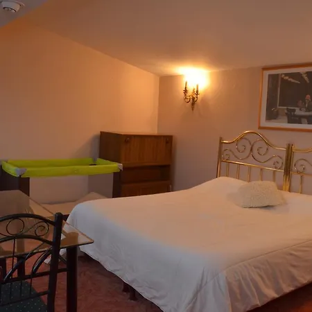 Hotel De Bourgogne 3*