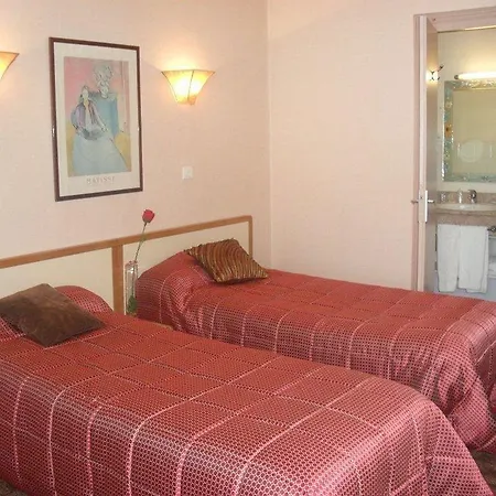 Hotel De Bourgogne 3*