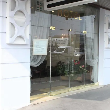 De Bourgogne Hotel